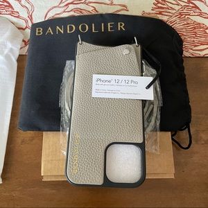 Bandolier Emma Pebble Leather Greige / Silver iPhone 12 / 12 pro Crossbody Case